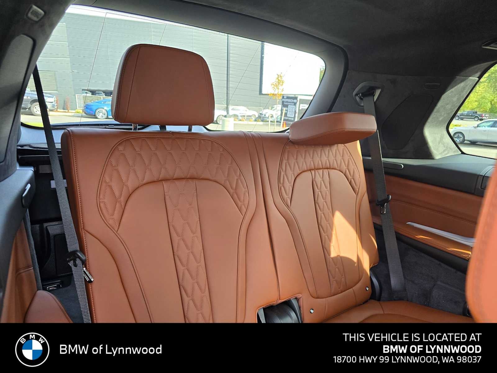 2026 BMW X7 M60i M60i