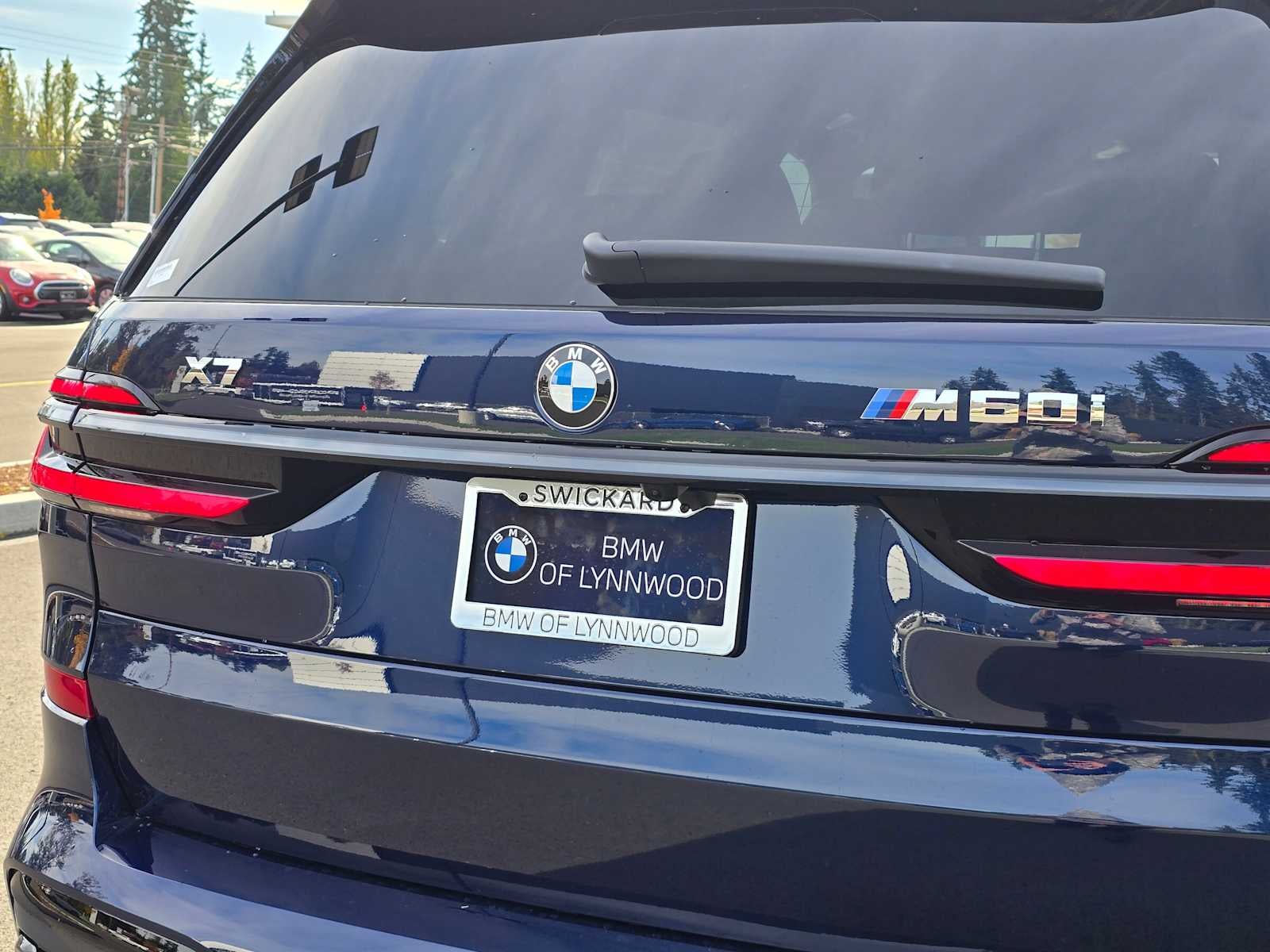 2026 BMW X7 M60i M60i