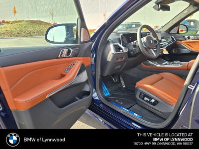 2026 BMW X7 M60i M60i