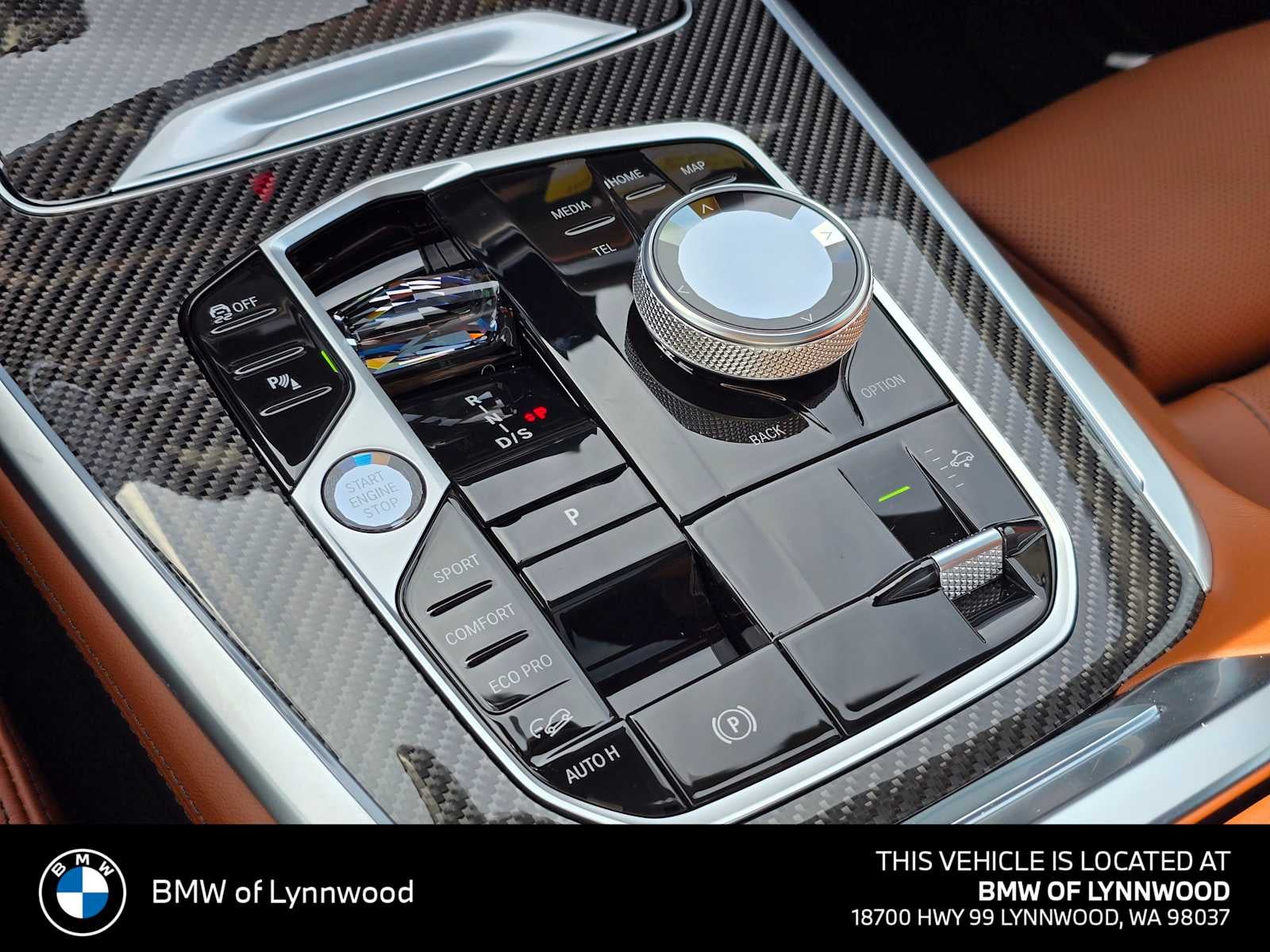 2026 BMW X7 M60i M60i