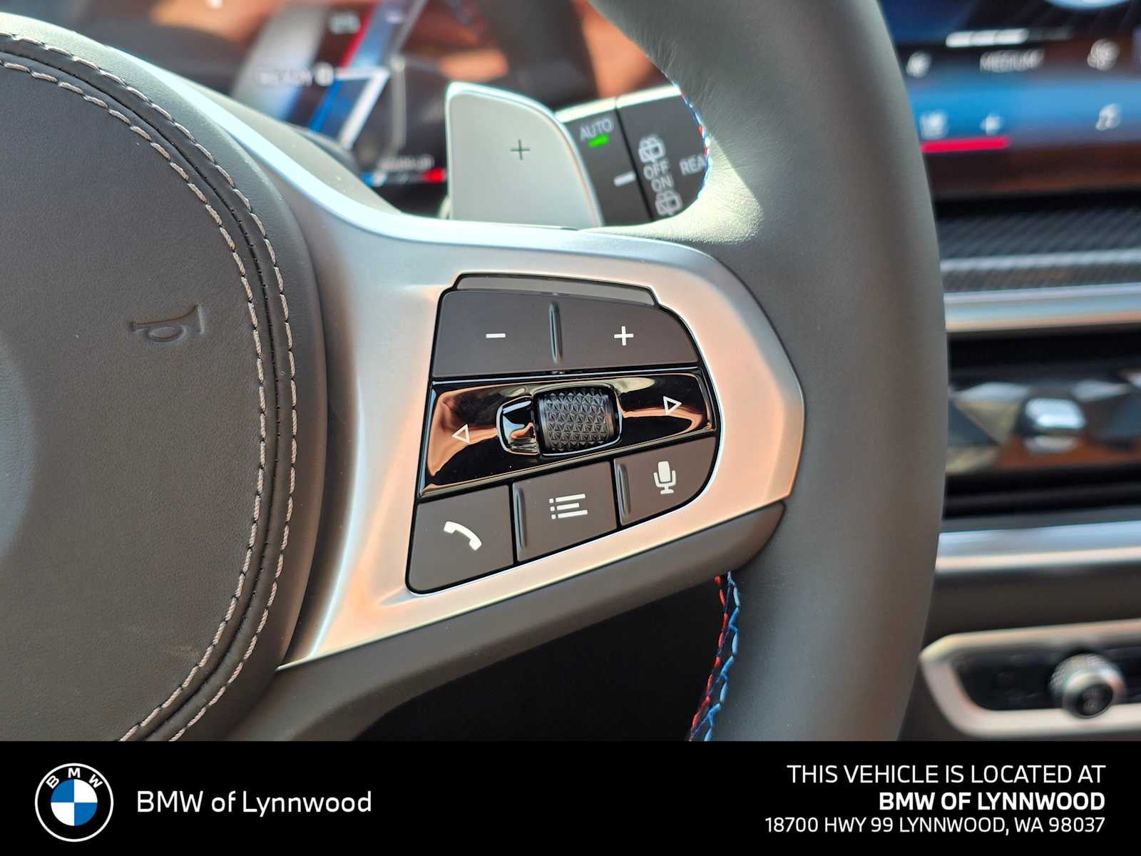 2026 BMW X7 M60i M60i