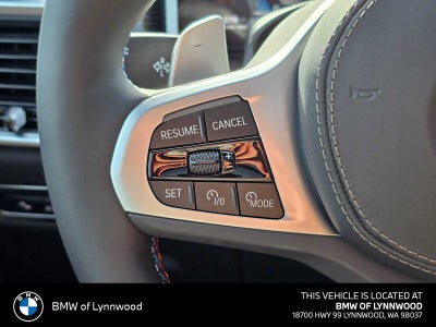 2026 BMW X7 M60i M60i