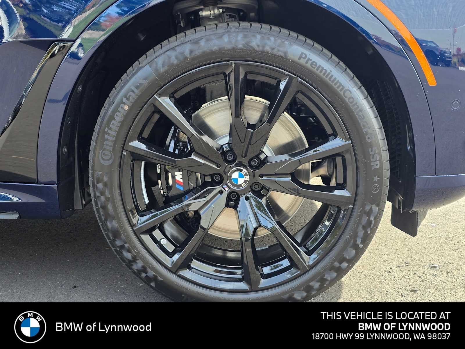 2026 BMW X7 M60i M60i