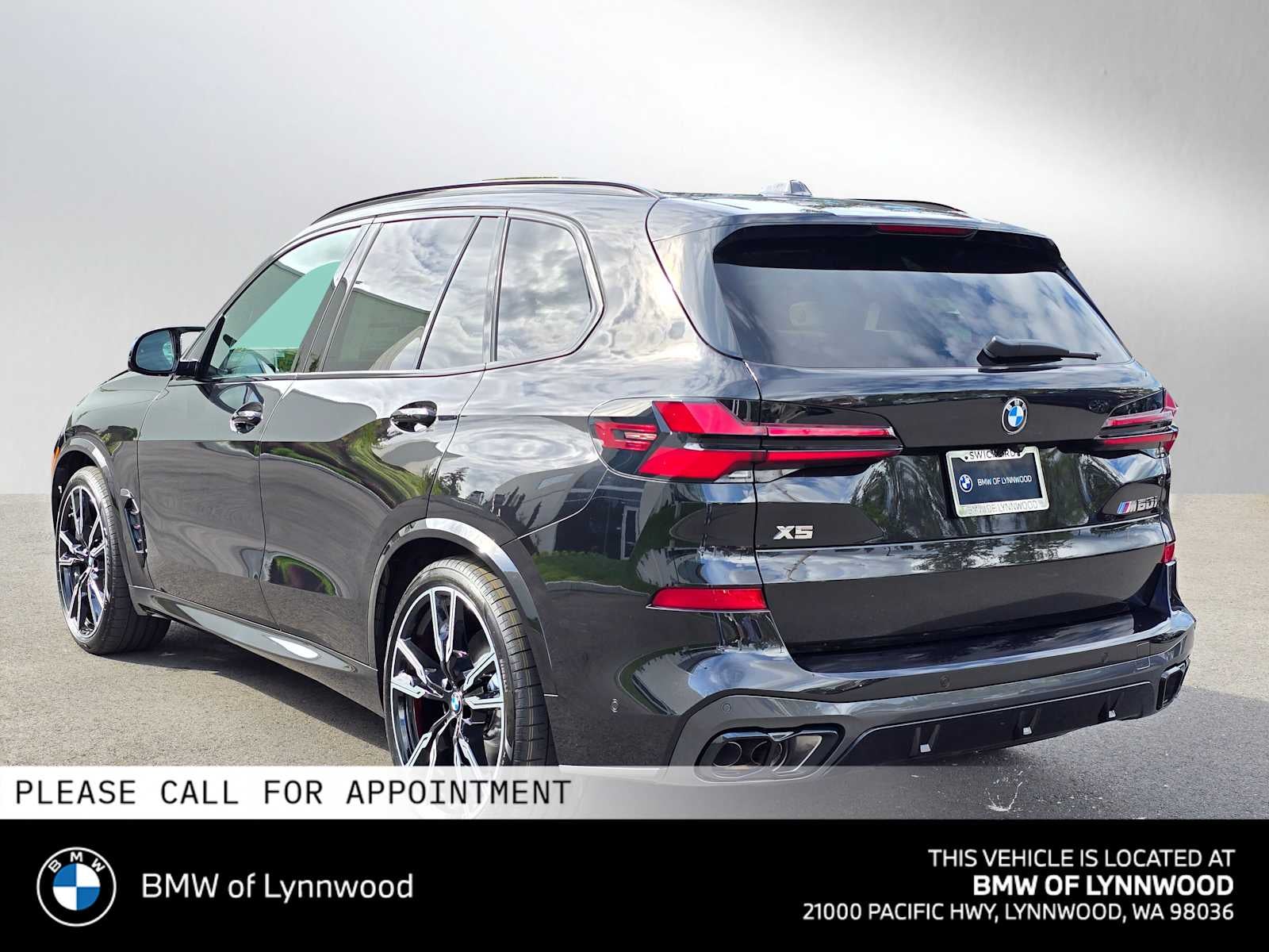 2026 BMW X5 M60i M60i