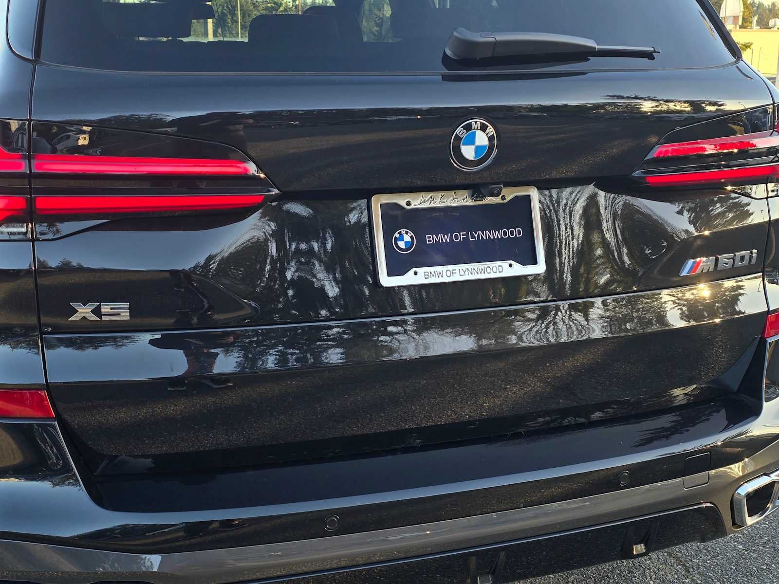 2025 BMW X5 M60i M60i