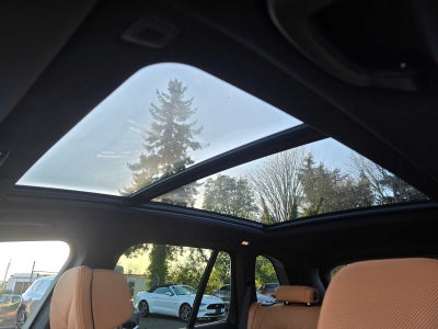 2025 BMW X5 M60i M60i