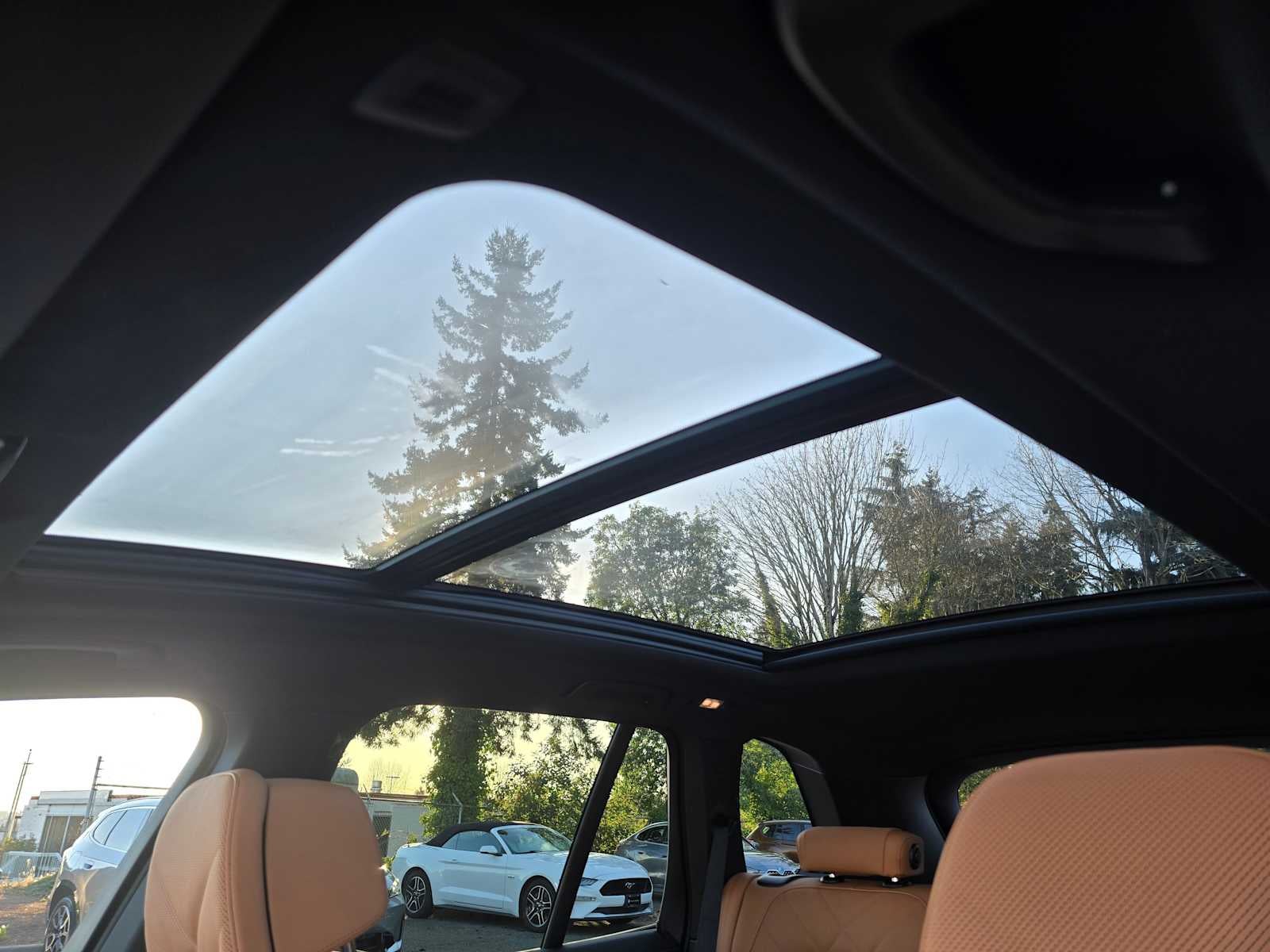 2025 BMW X5 M60i M60i
