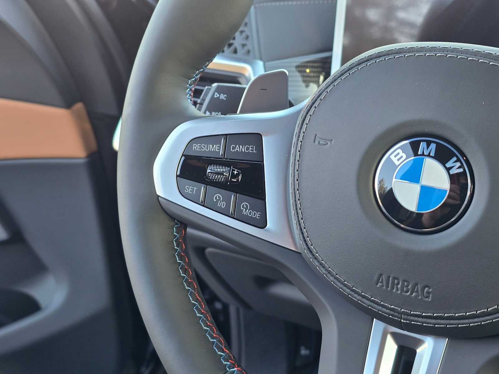 2025 BMW X5 M60i M60i