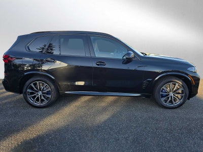 2025 BMW X5 M60i M60i