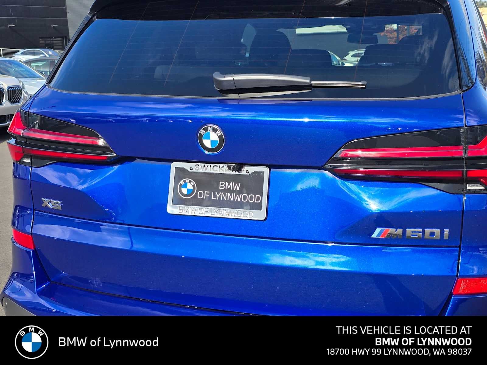 2026 BMW X5 M60i M60i