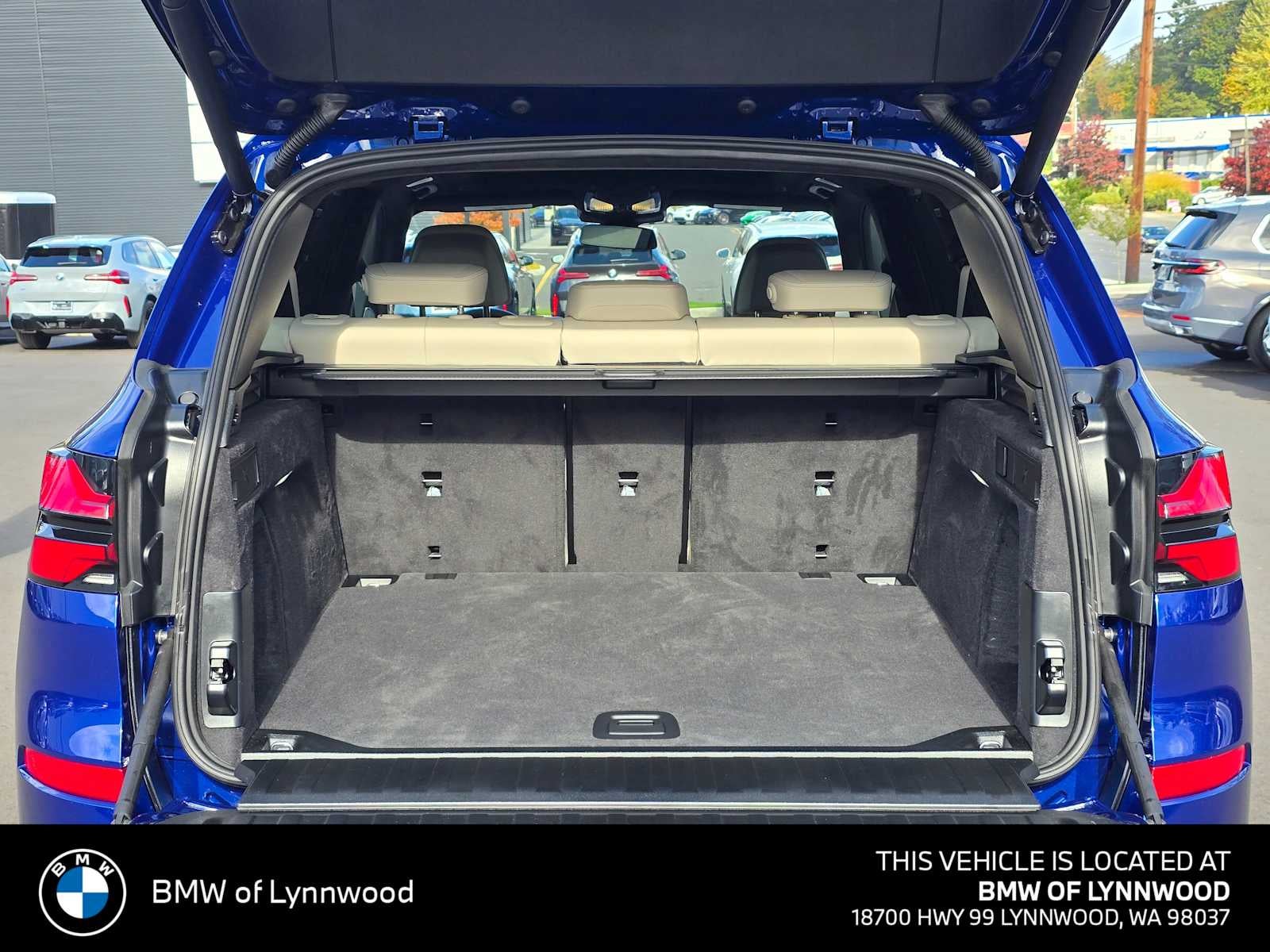 2026 BMW X5 M60i M60i