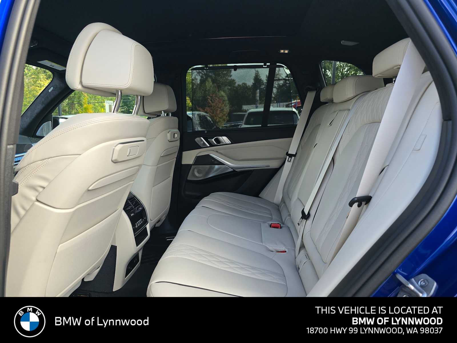 2026 BMW X5 M60i M60i