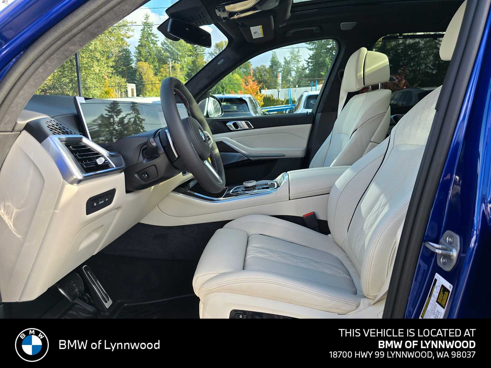 2026 BMW X5 M60i M60i