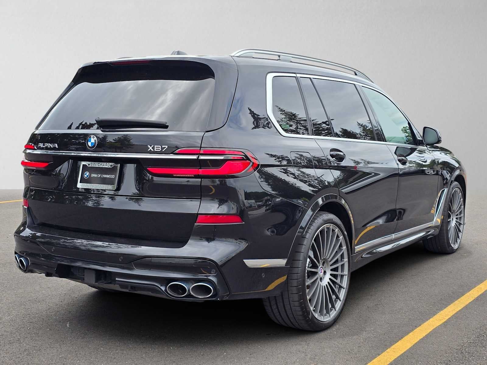2023 BMW ALPINA XB7 ALPINA XB7