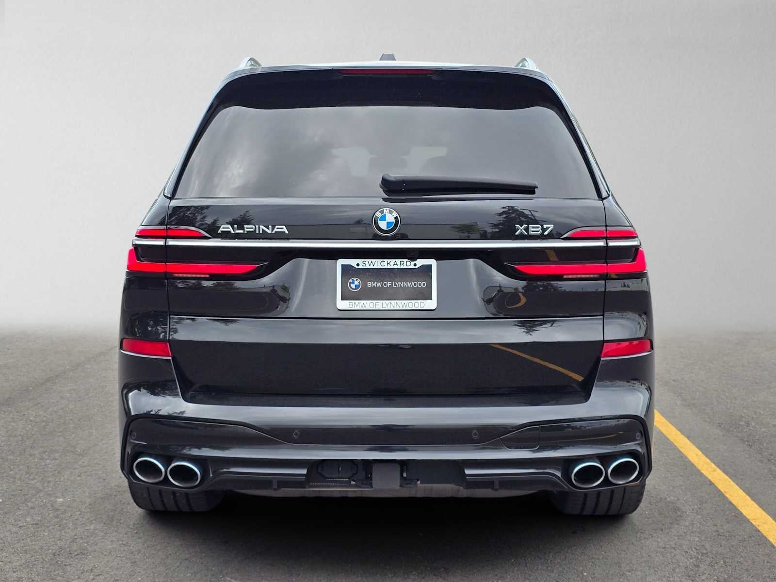 2023 BMW ALPINA XB7 ALPINA XB7