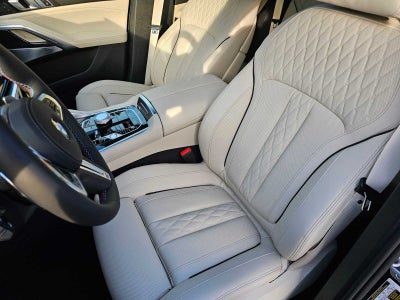 2026 BMW X6 M60i M60i