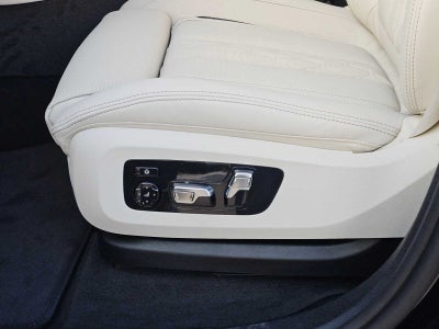 2026 BMW X6 M60i M60i