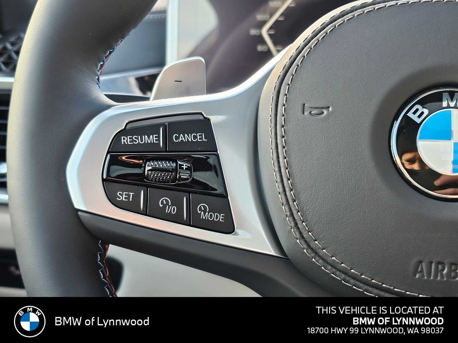 2026 BMW X6 M60i M60i