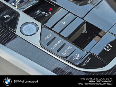 2026 BMW X6 M60i M60i