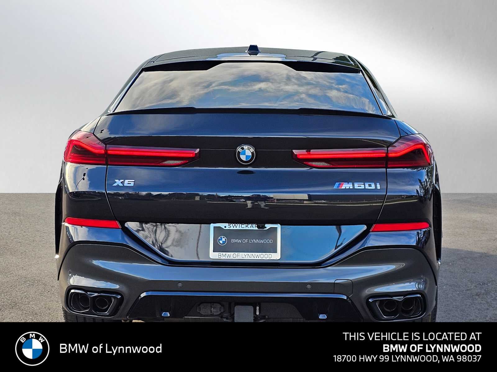 2026 BMW X6 M60i M60i