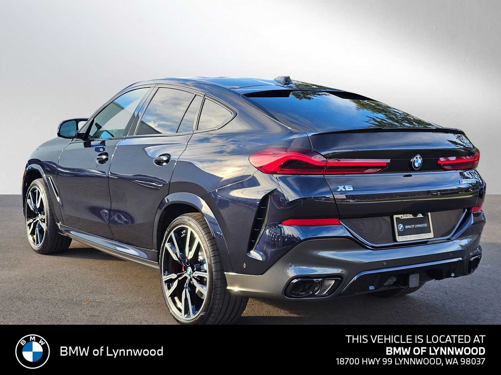 2026 BMW X6 M60i M60i