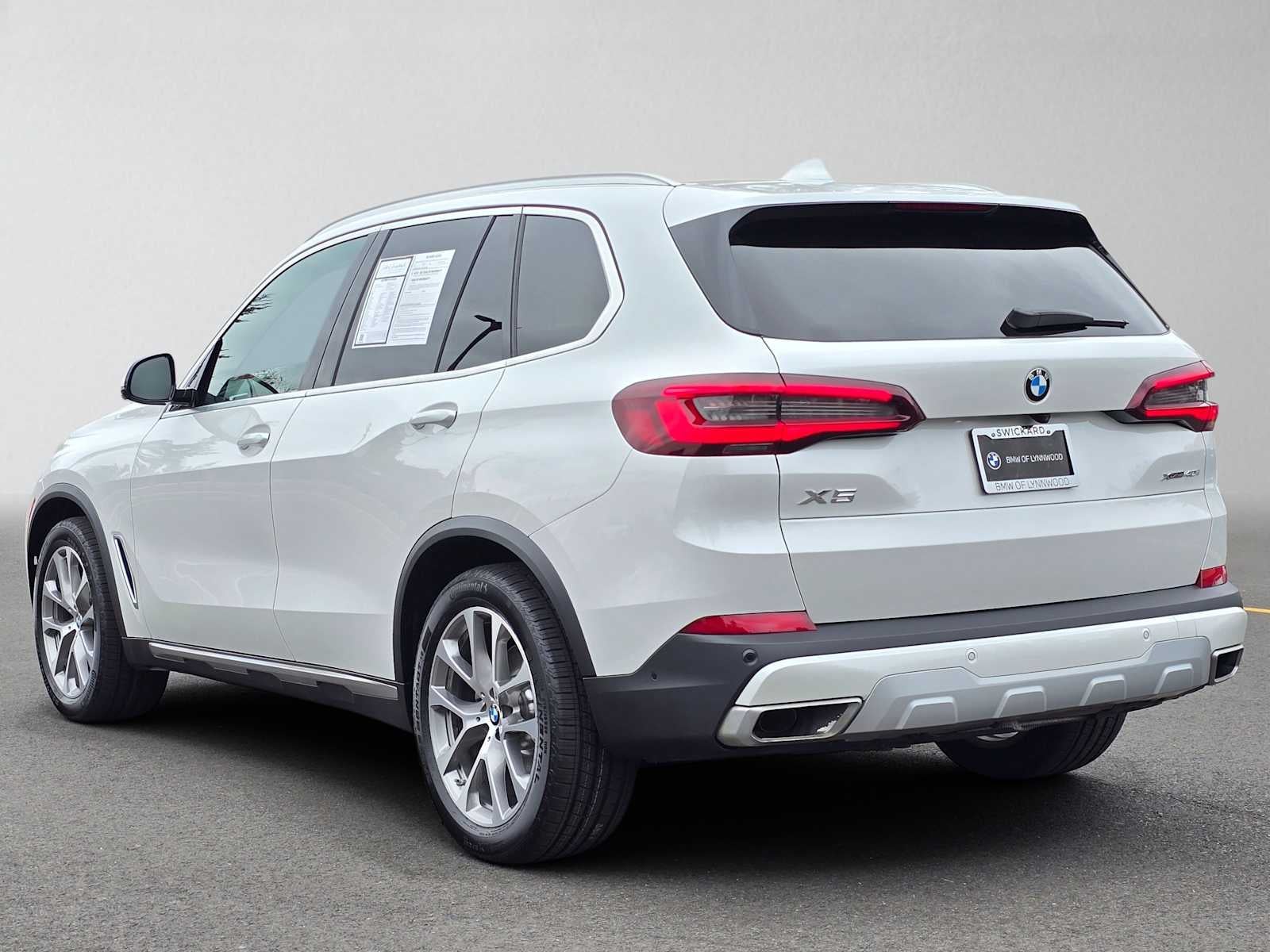 2022 BMW X5 xDrive40i xDrive40i