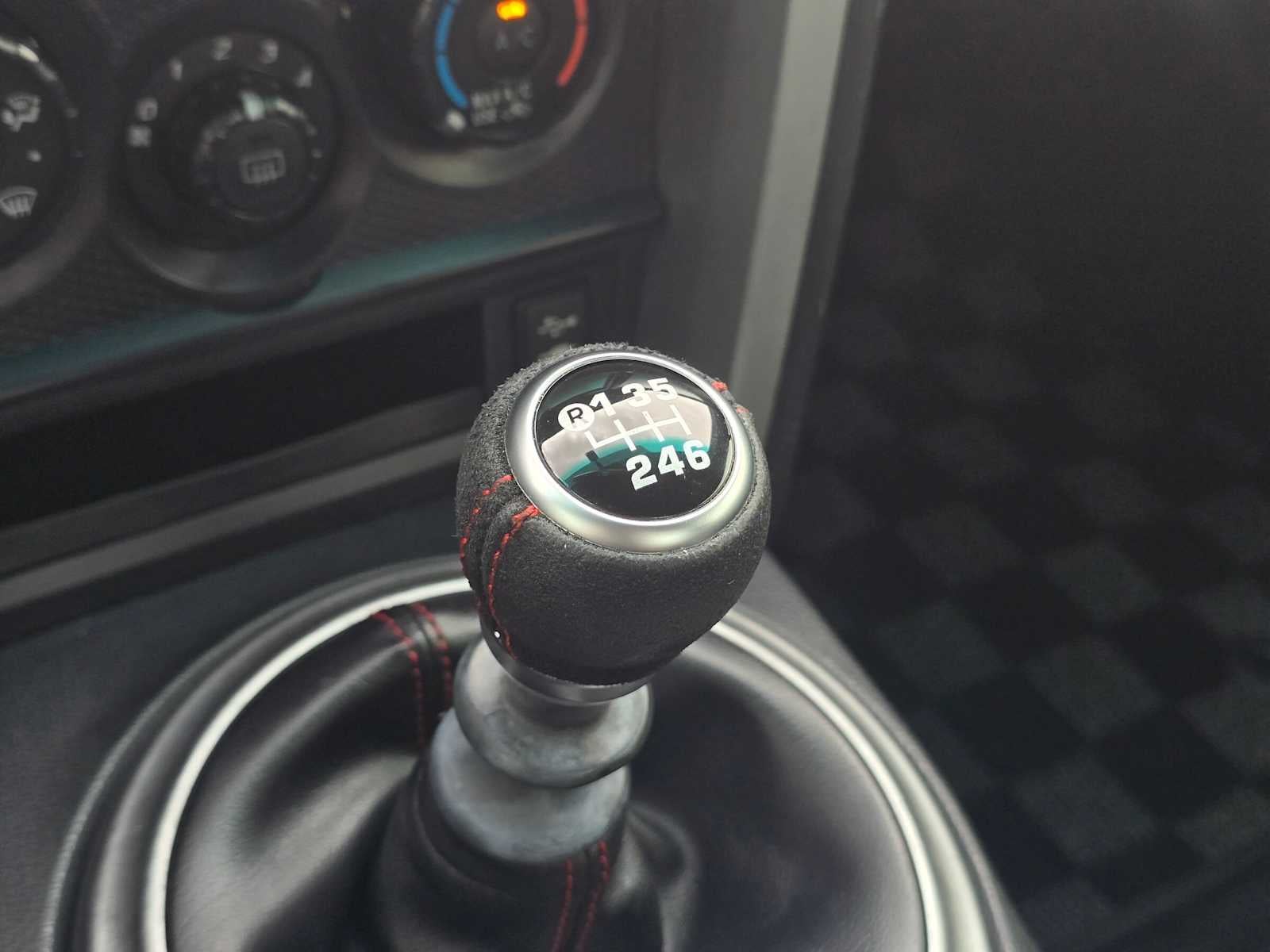 2013 Scion FR-S 2dr Cpe Man (Natl)