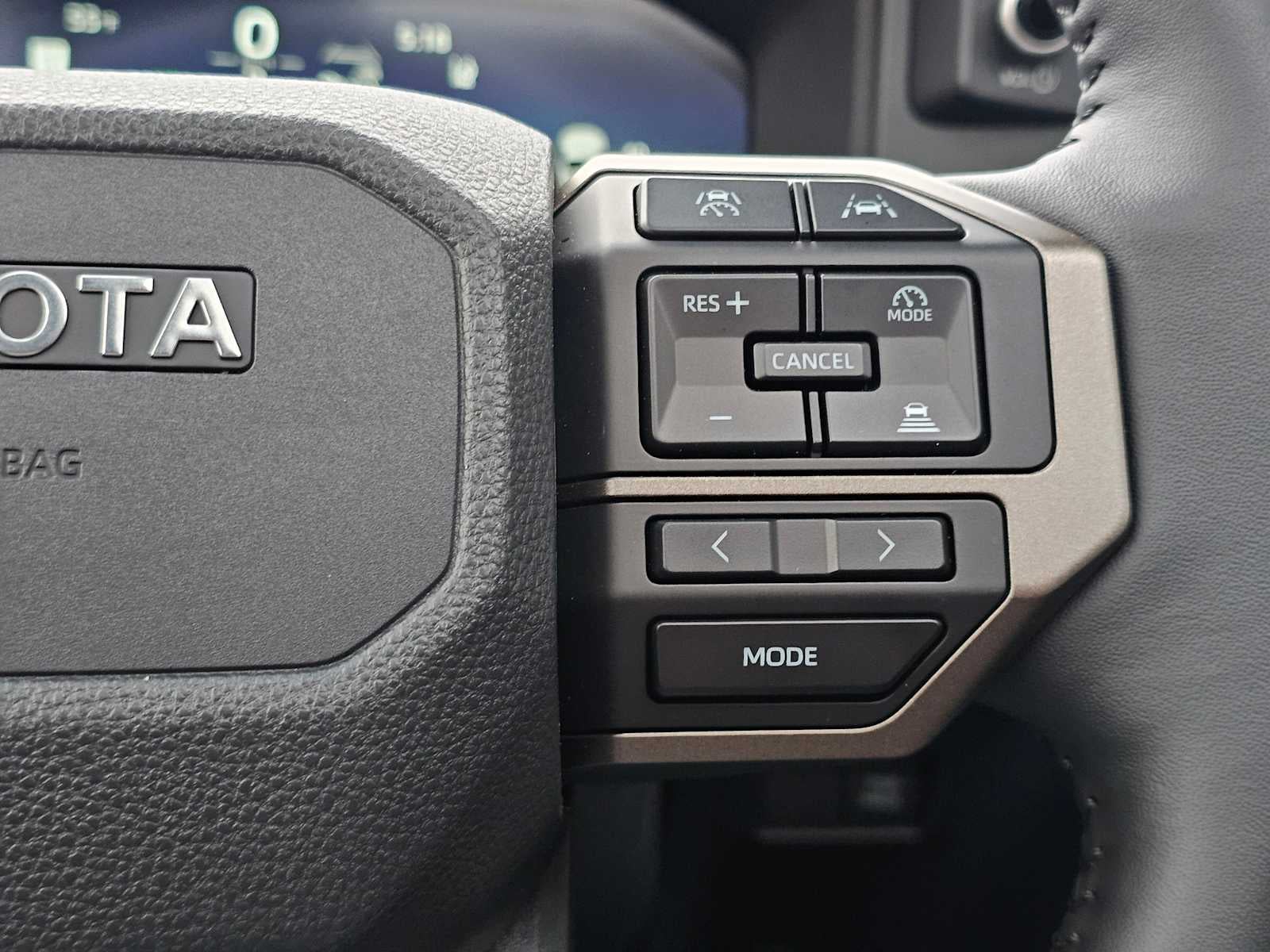 2026 Toyota Land Cruiser 4WD (Natl)