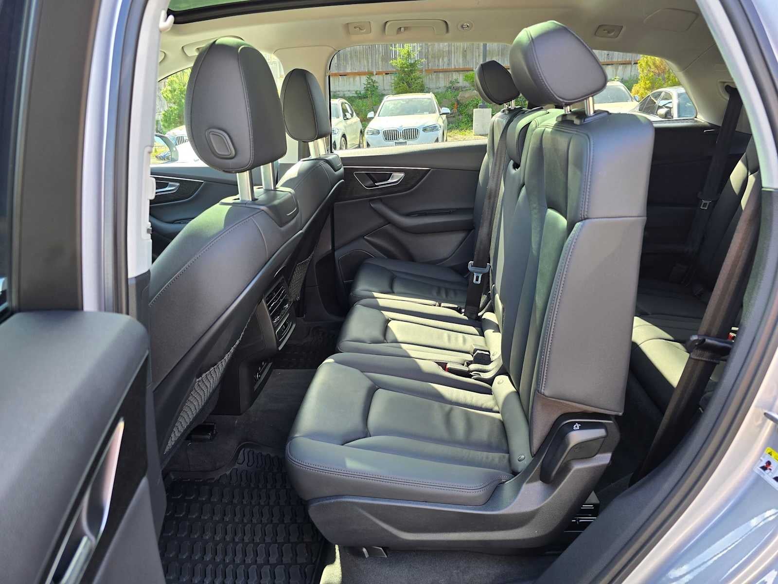 2021 Audi Q7 Premium Plus