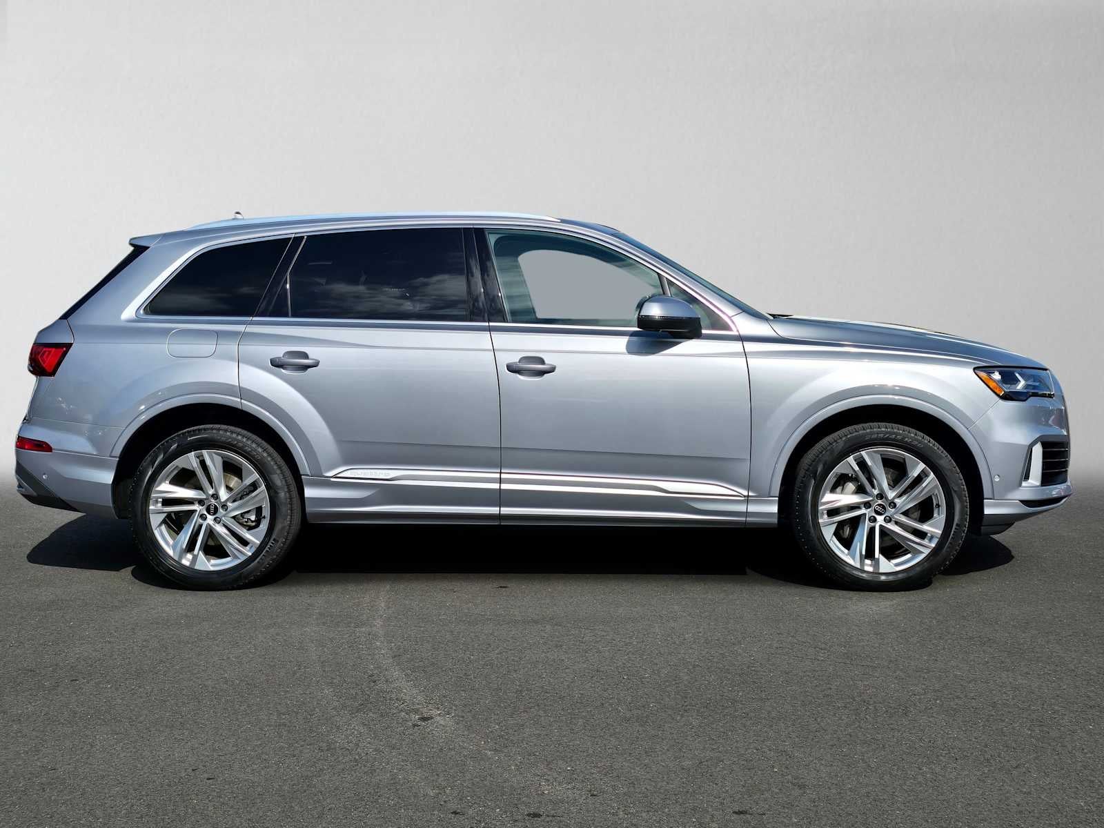 2021 Audi Q7 Premium Plus