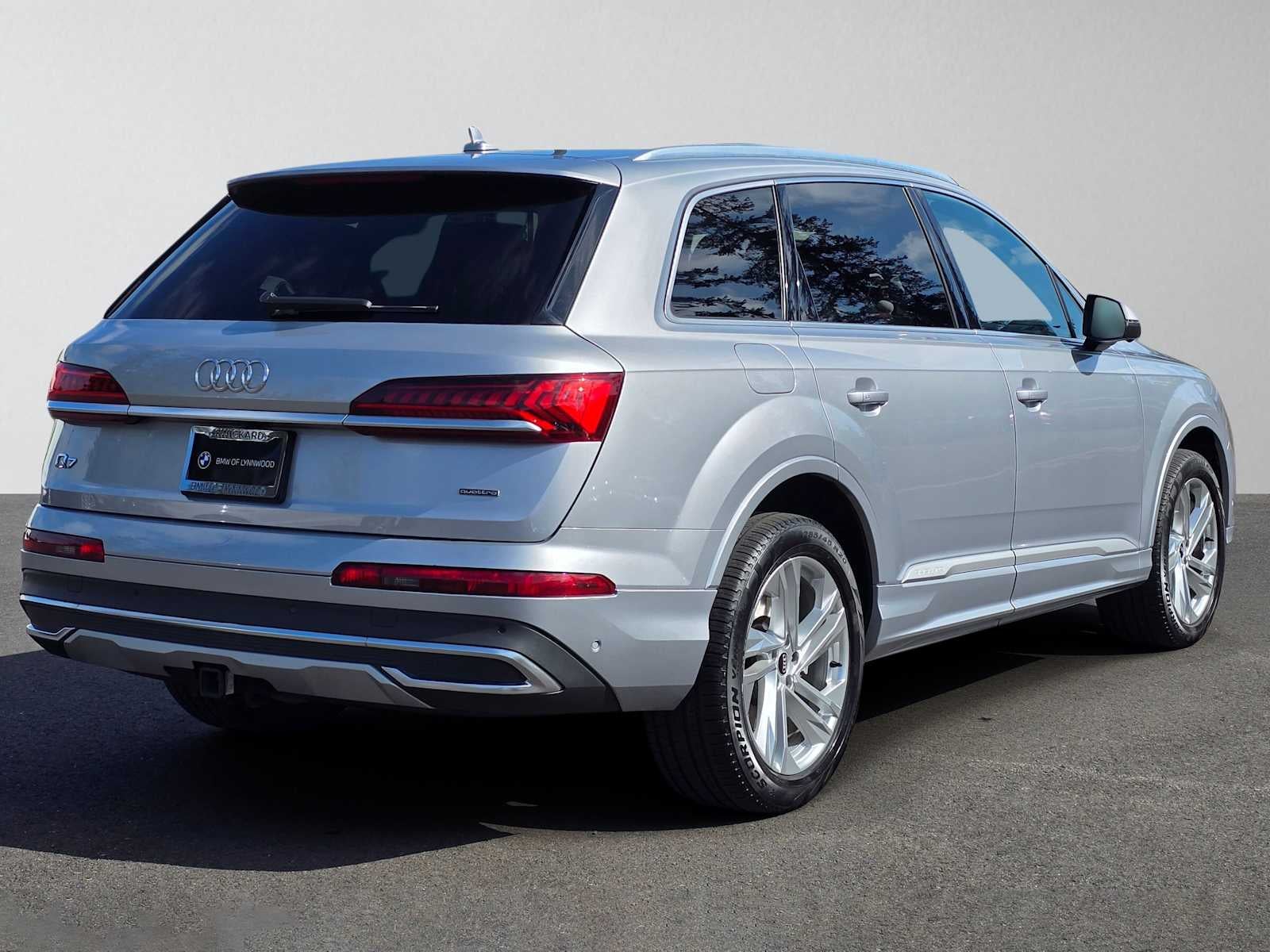 2021 Audi Q7 Premium Plus