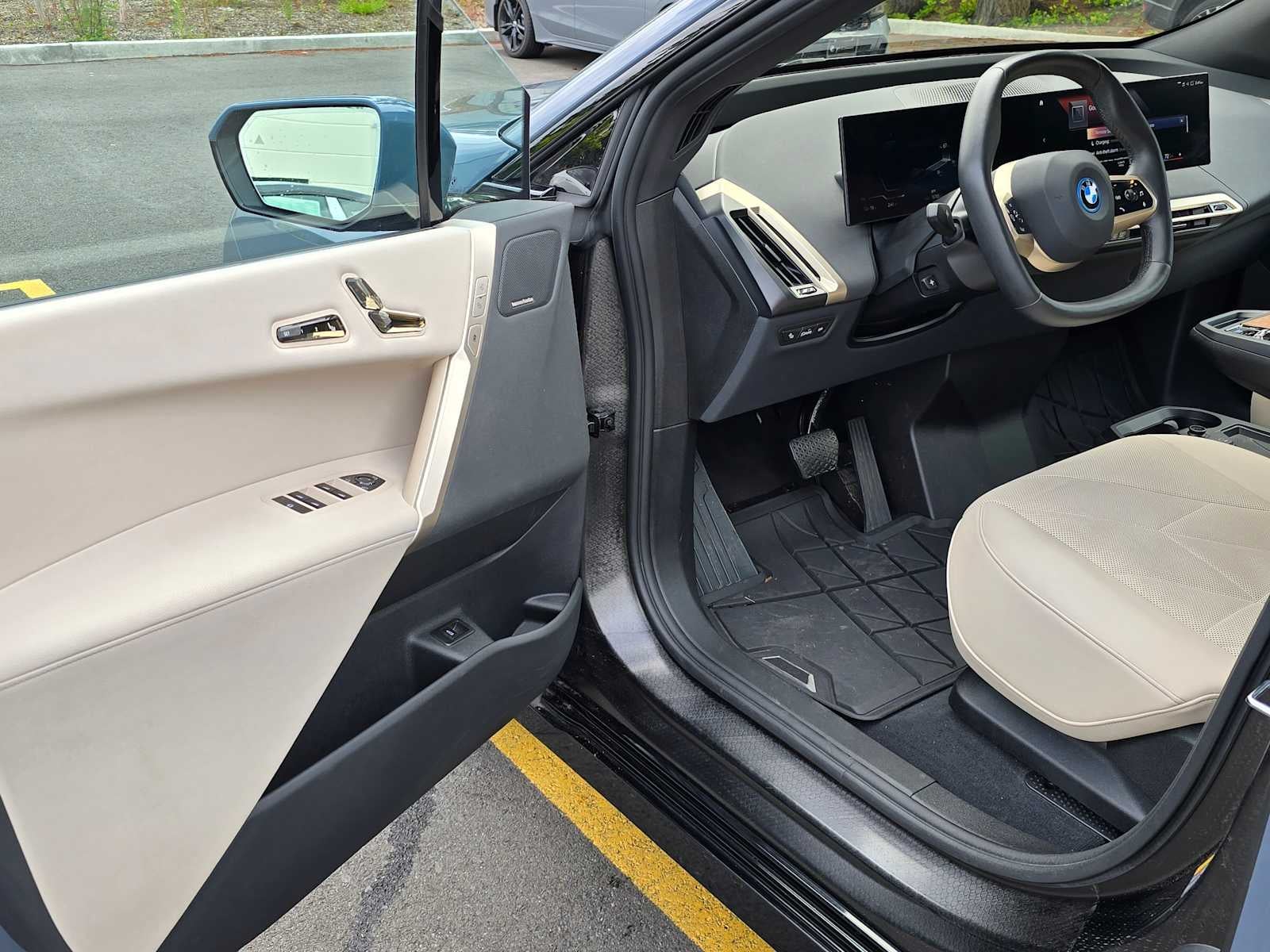 2023 BMW iX xDrive50 xDrive50