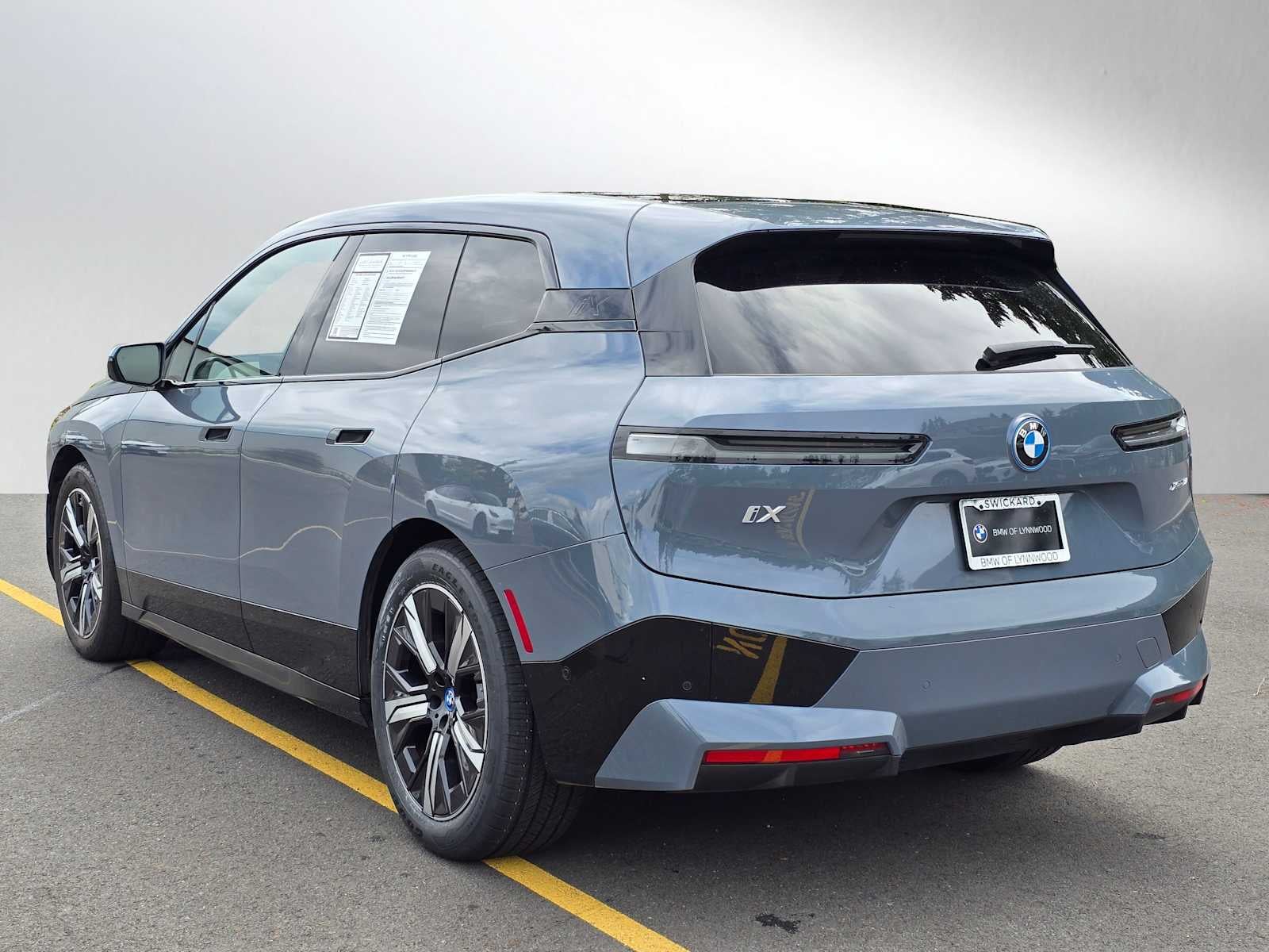 2023 BMW iX xDrive50 xDrive50
