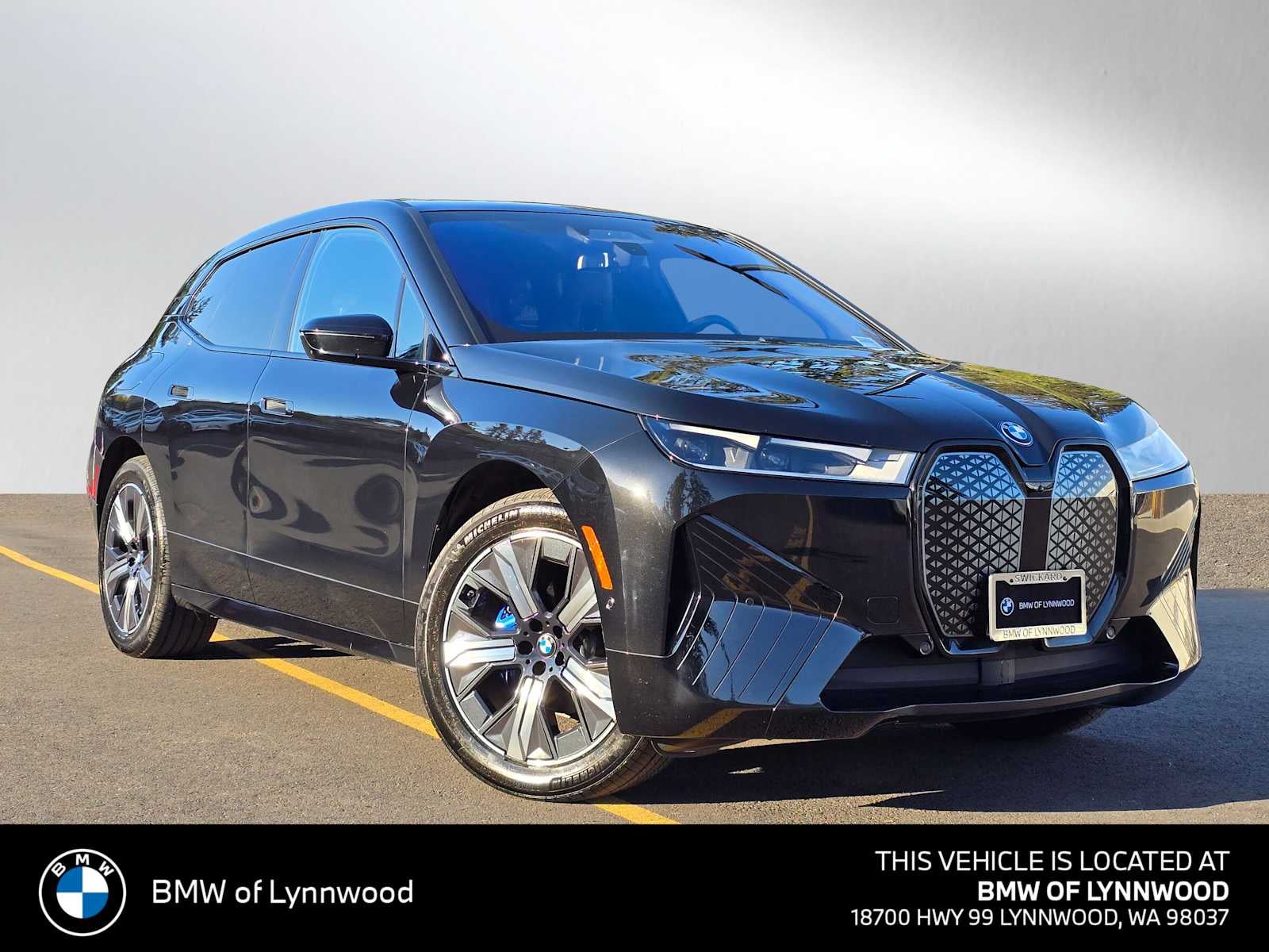 2024 BMW iX xDrive50's photo