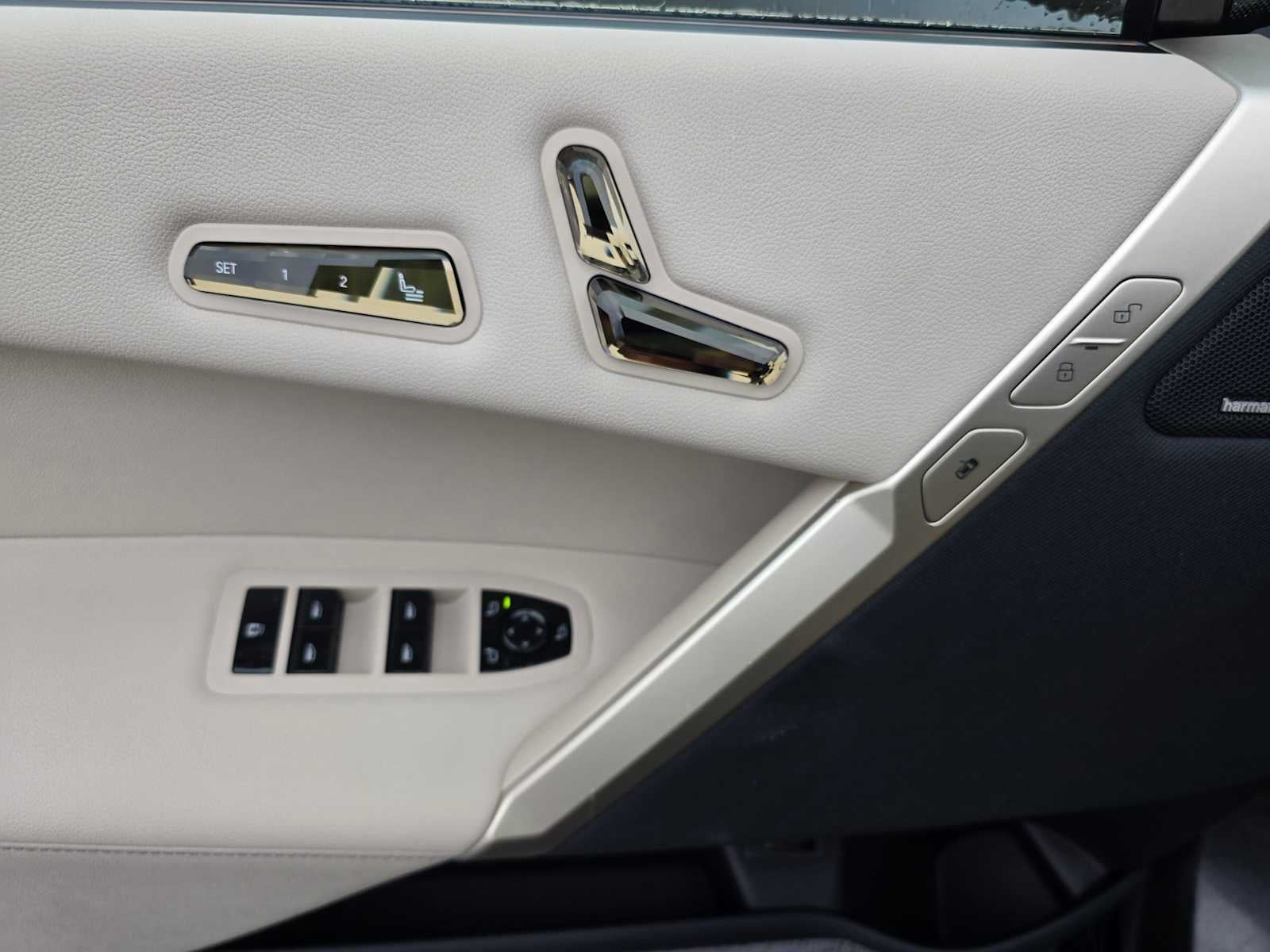 2026 BMW iX xDrive60