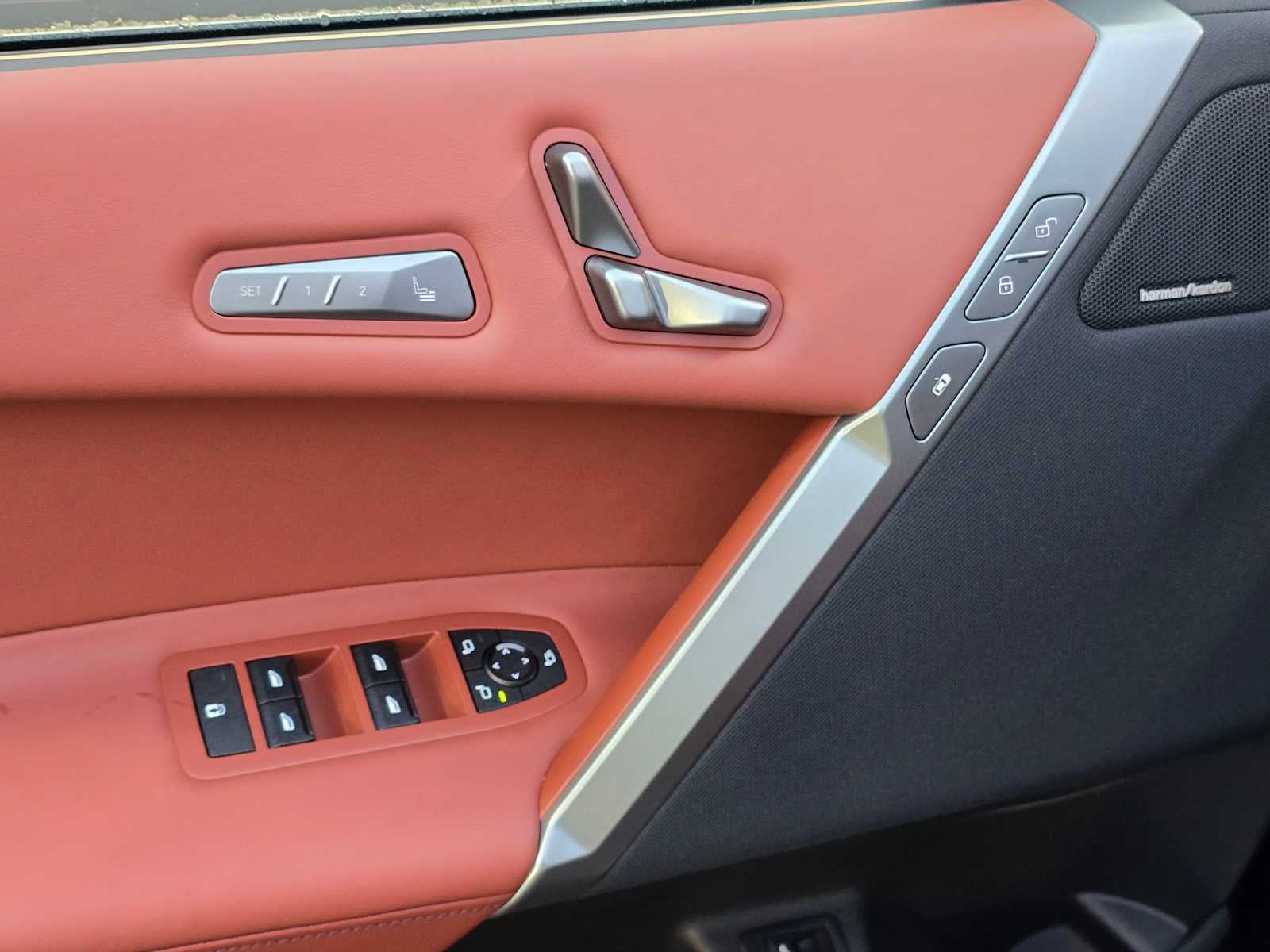 2026 BMW iX xDrive60