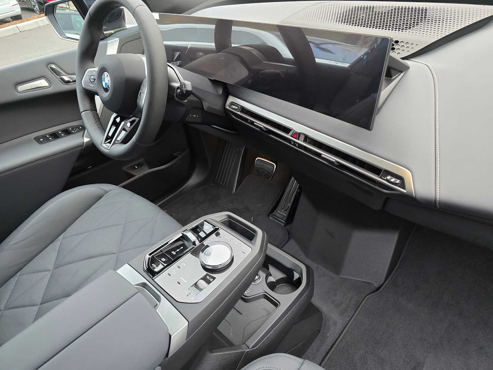 2026 BMW iX xDrive60