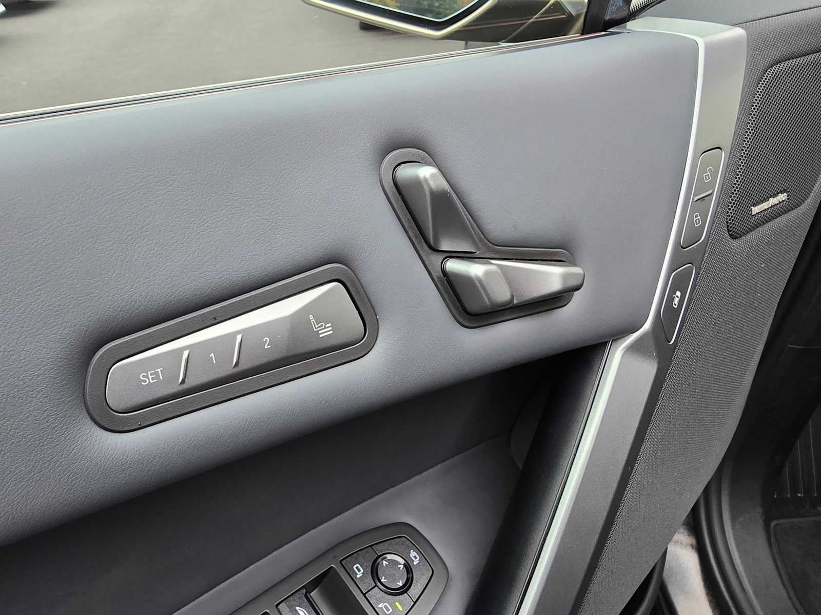 2026 BMW iX xDrive60