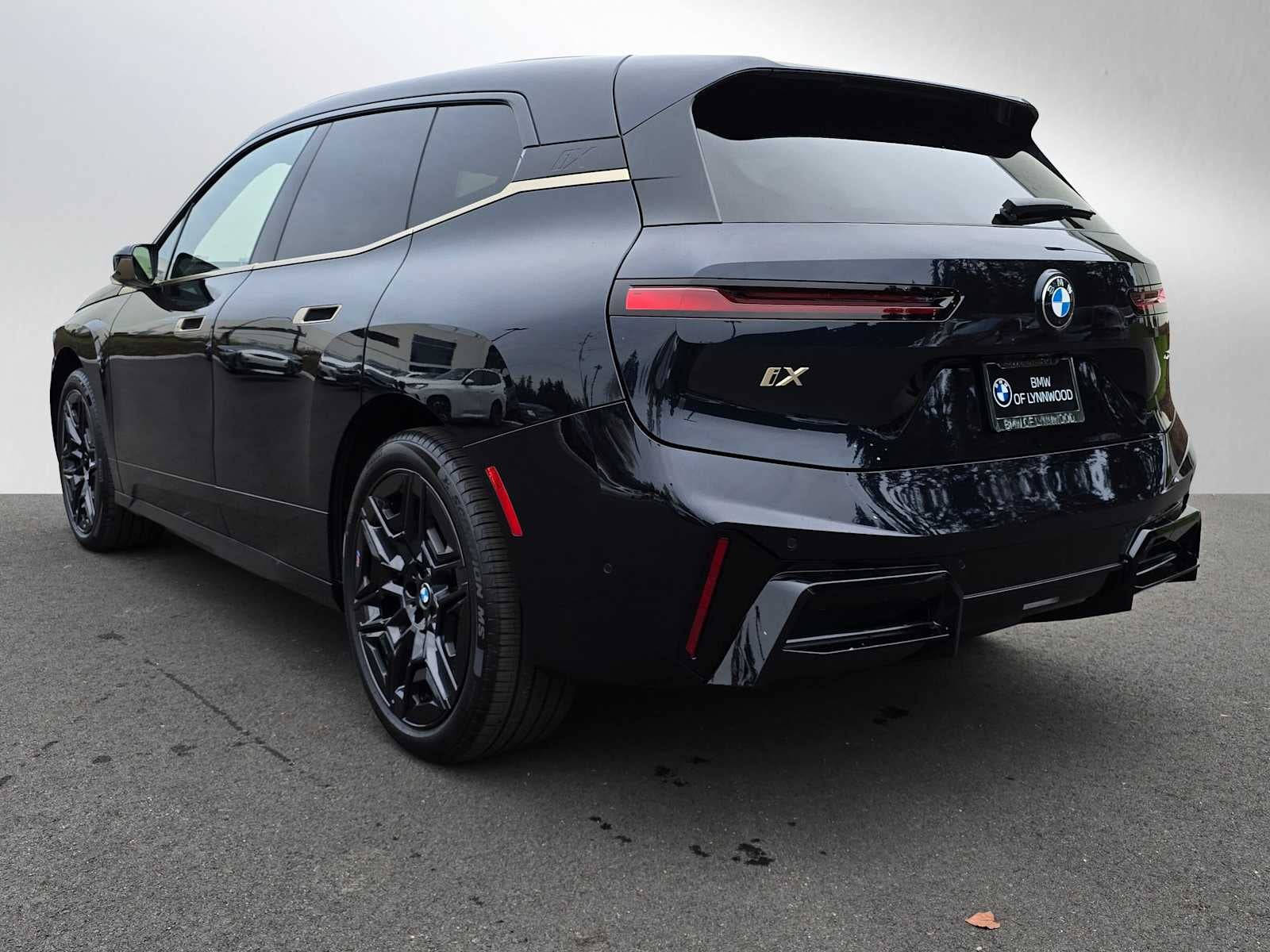 2026 BMW iX xDrive60