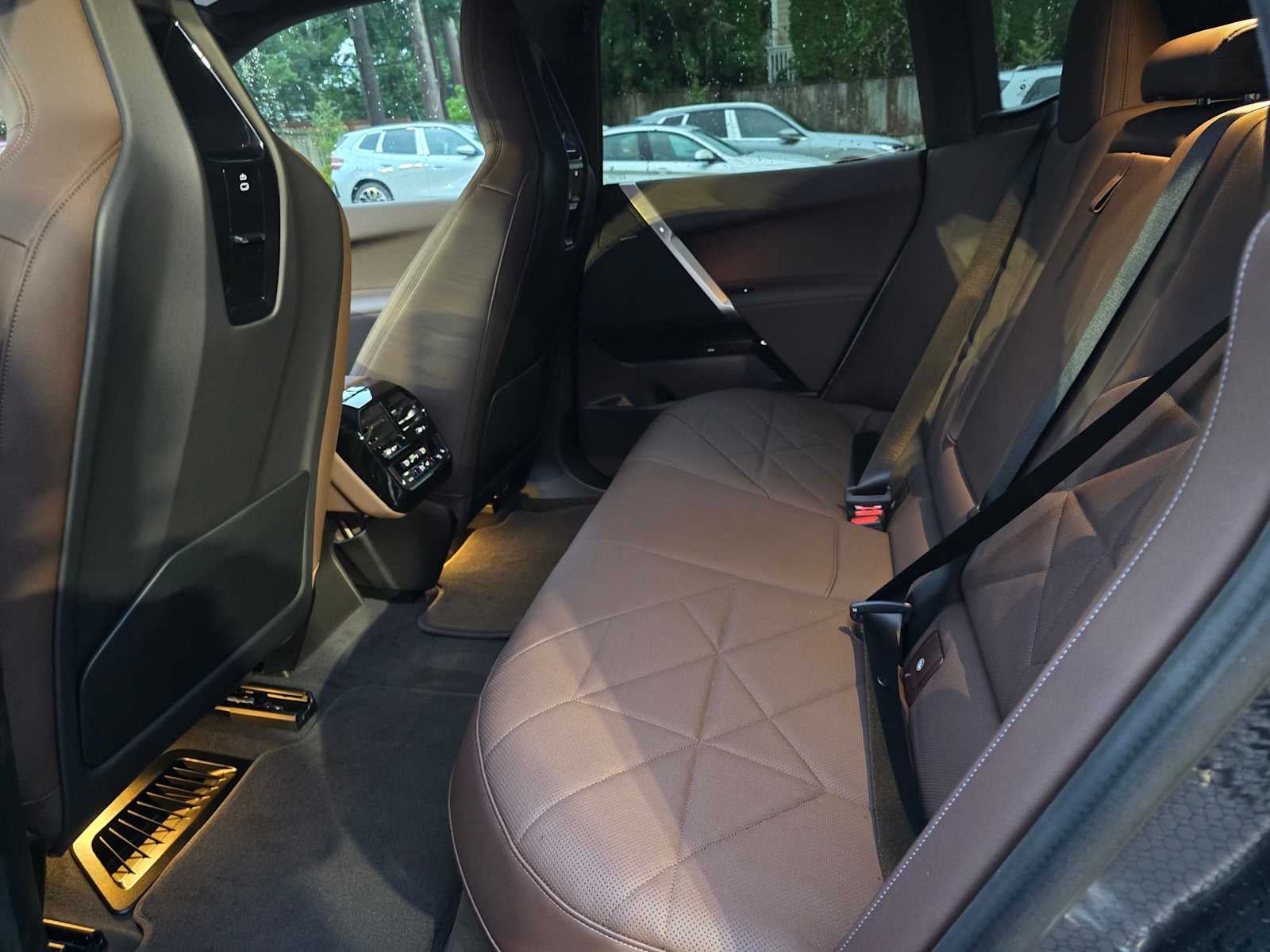 2026 BMW iX xDrive60