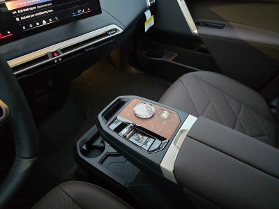 2026 BMW iX xDrive60