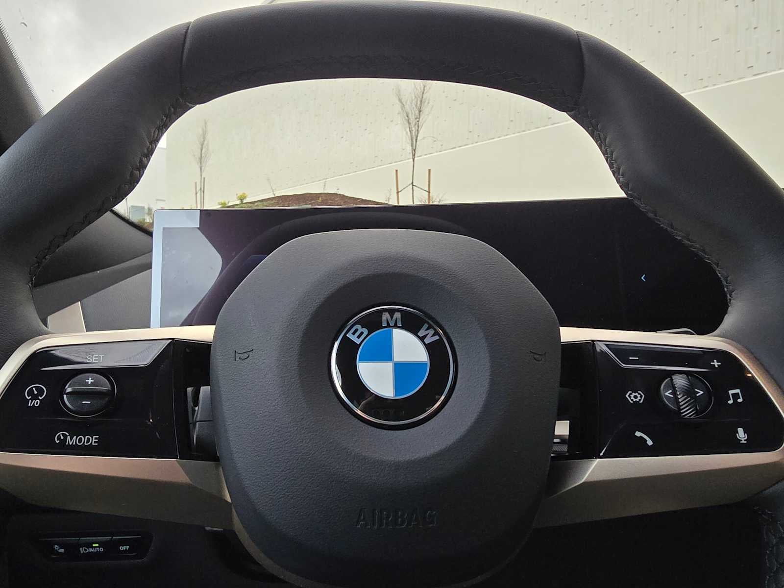 2026 BMW iX xDrive60