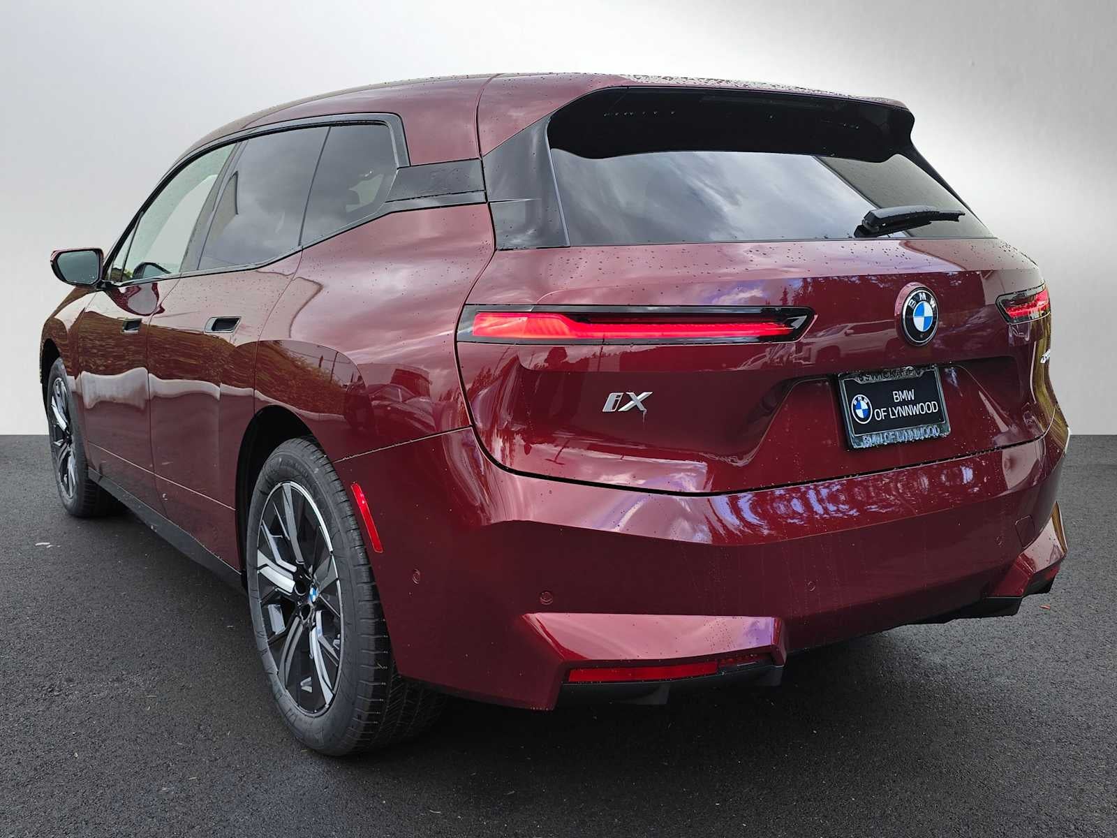 2026 BMW iX xDrive60