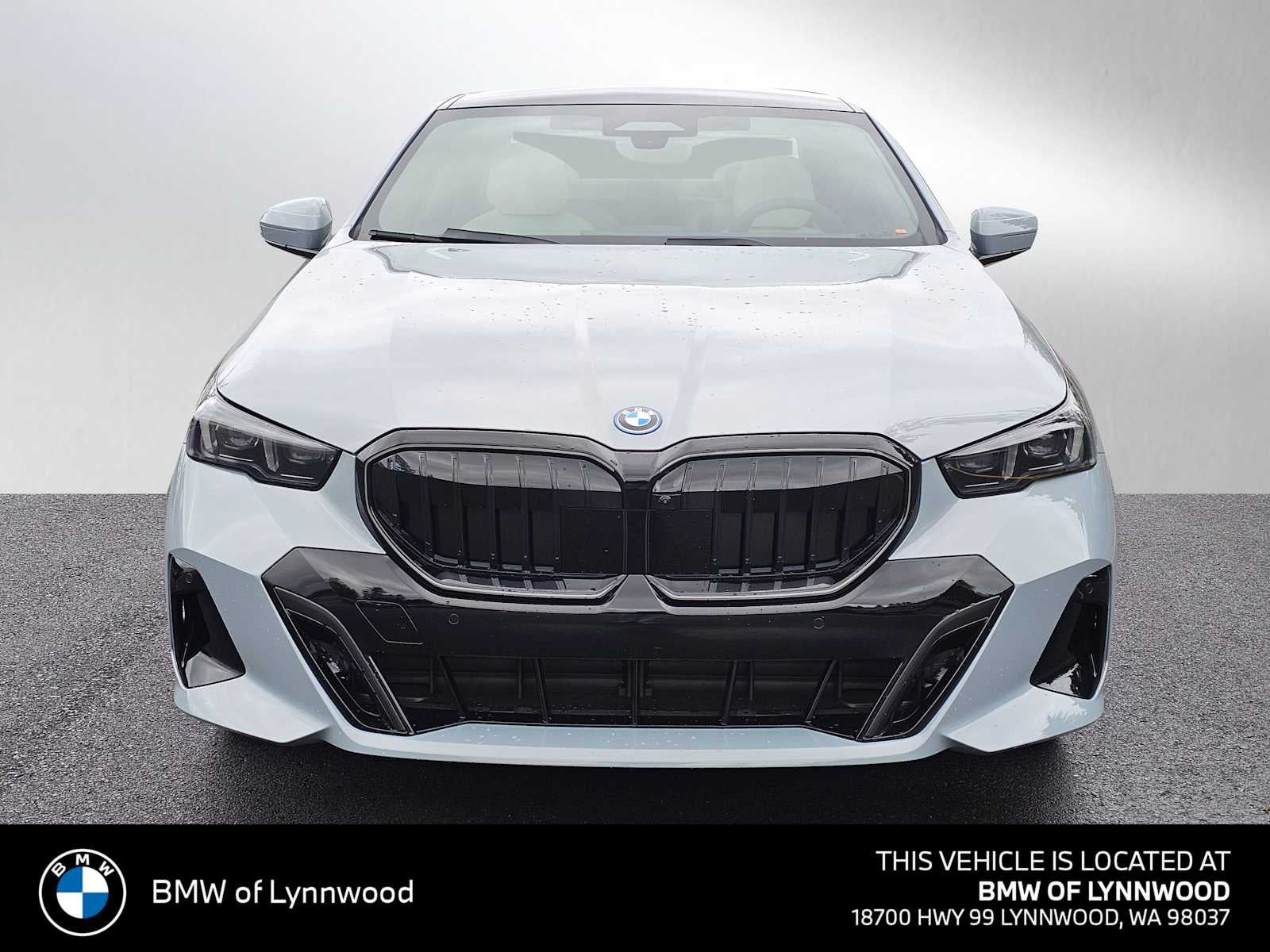 2026 BMW 550e xDrive 550e xDrive