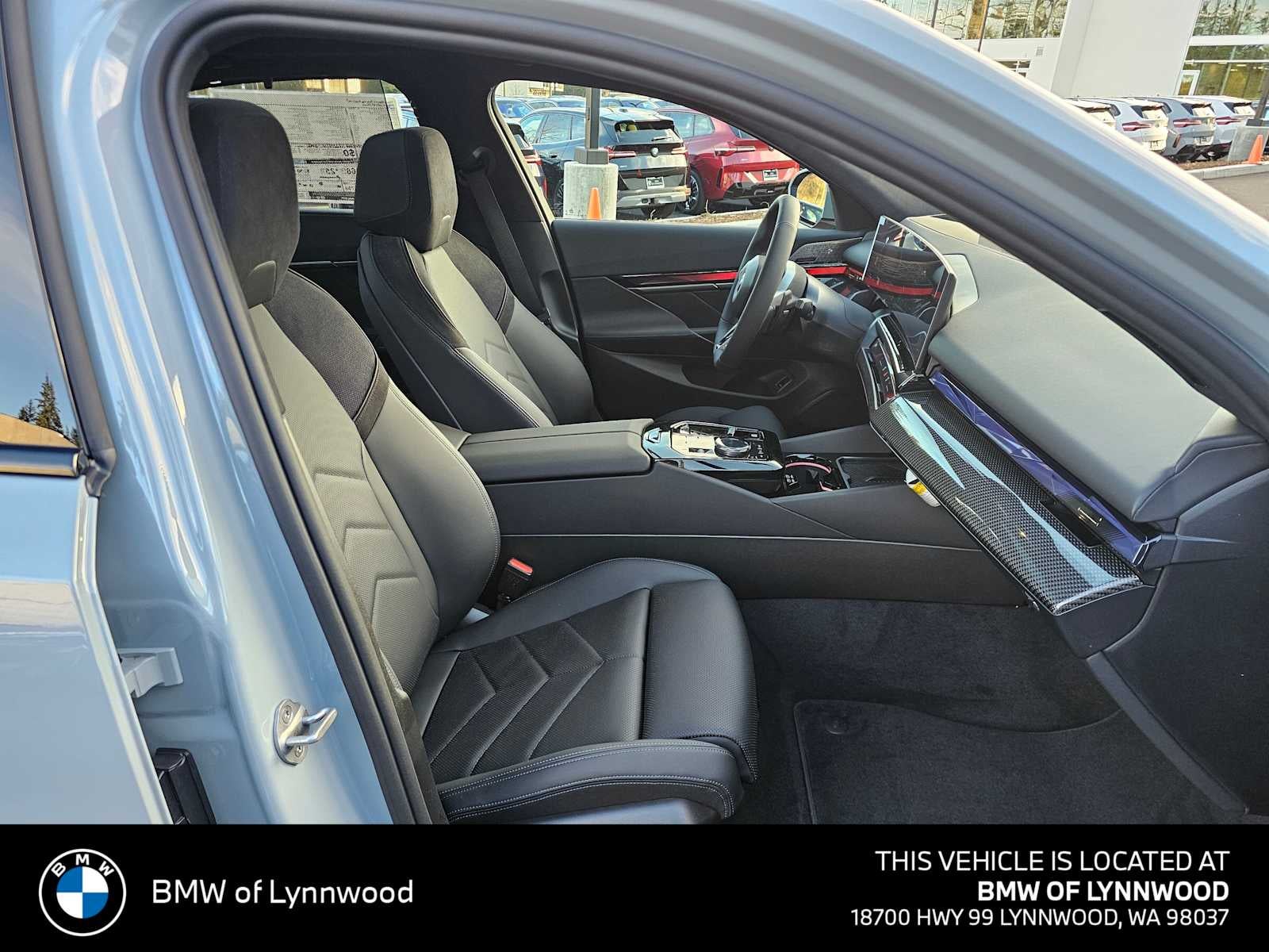 2026 BMW 5 Series 550e xDrive