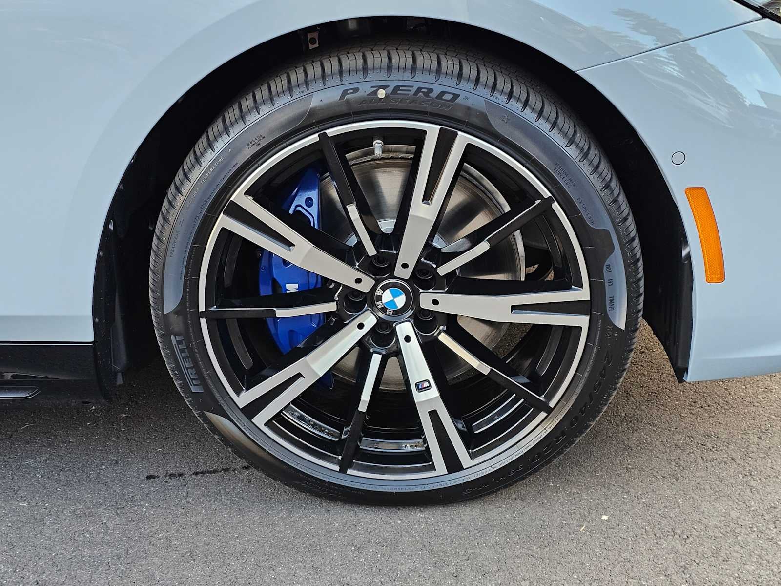 2026 BMW 5 Series 550e xDrive