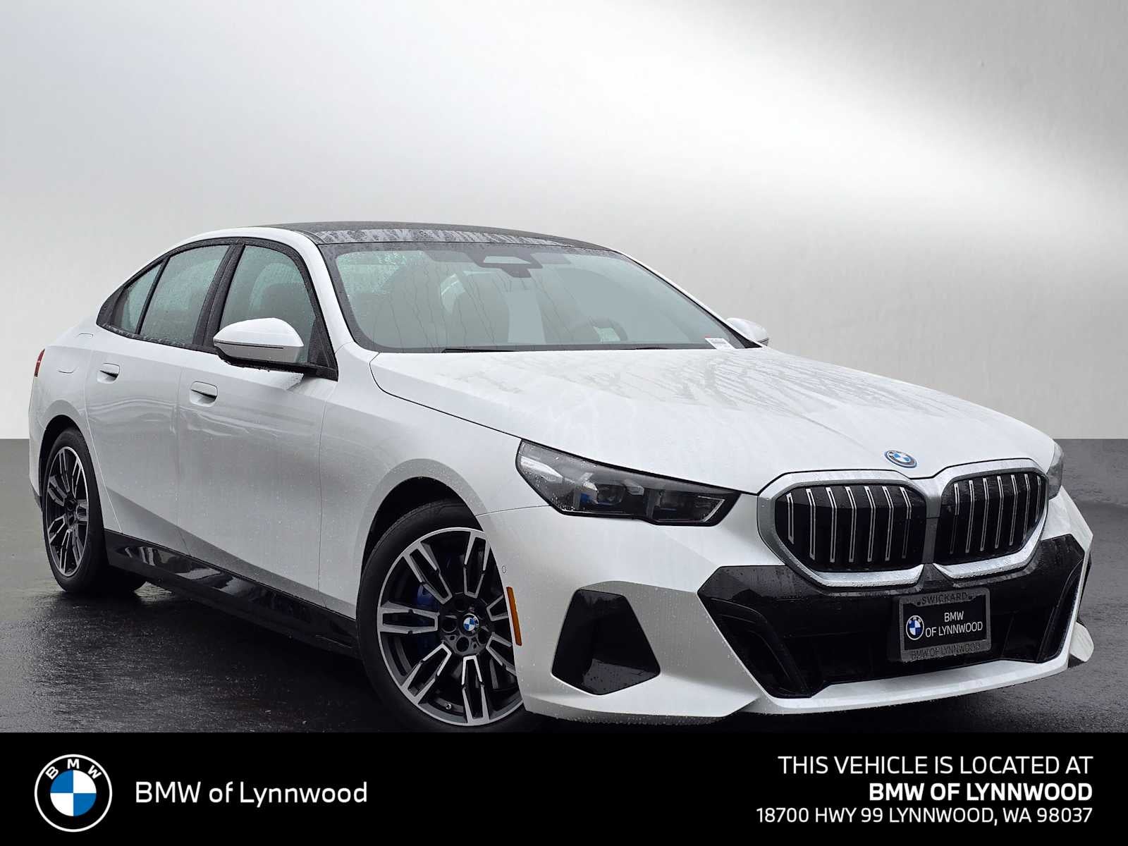 2026 BMW 550e xDrive 550e xDrive