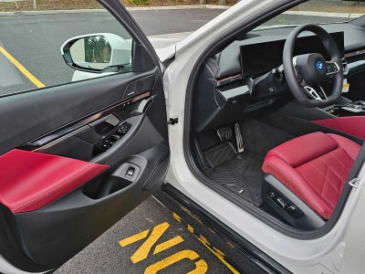 2026 BMW 550e xDrive 550e xDrive