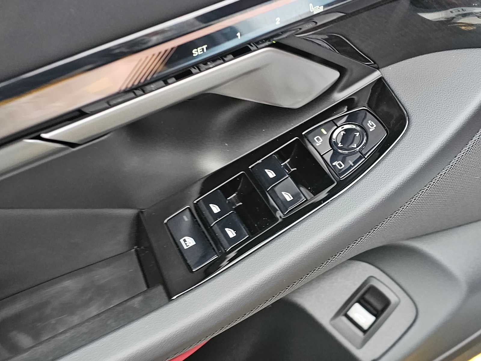 2026 BMW 550e xDrive 550e xDrive