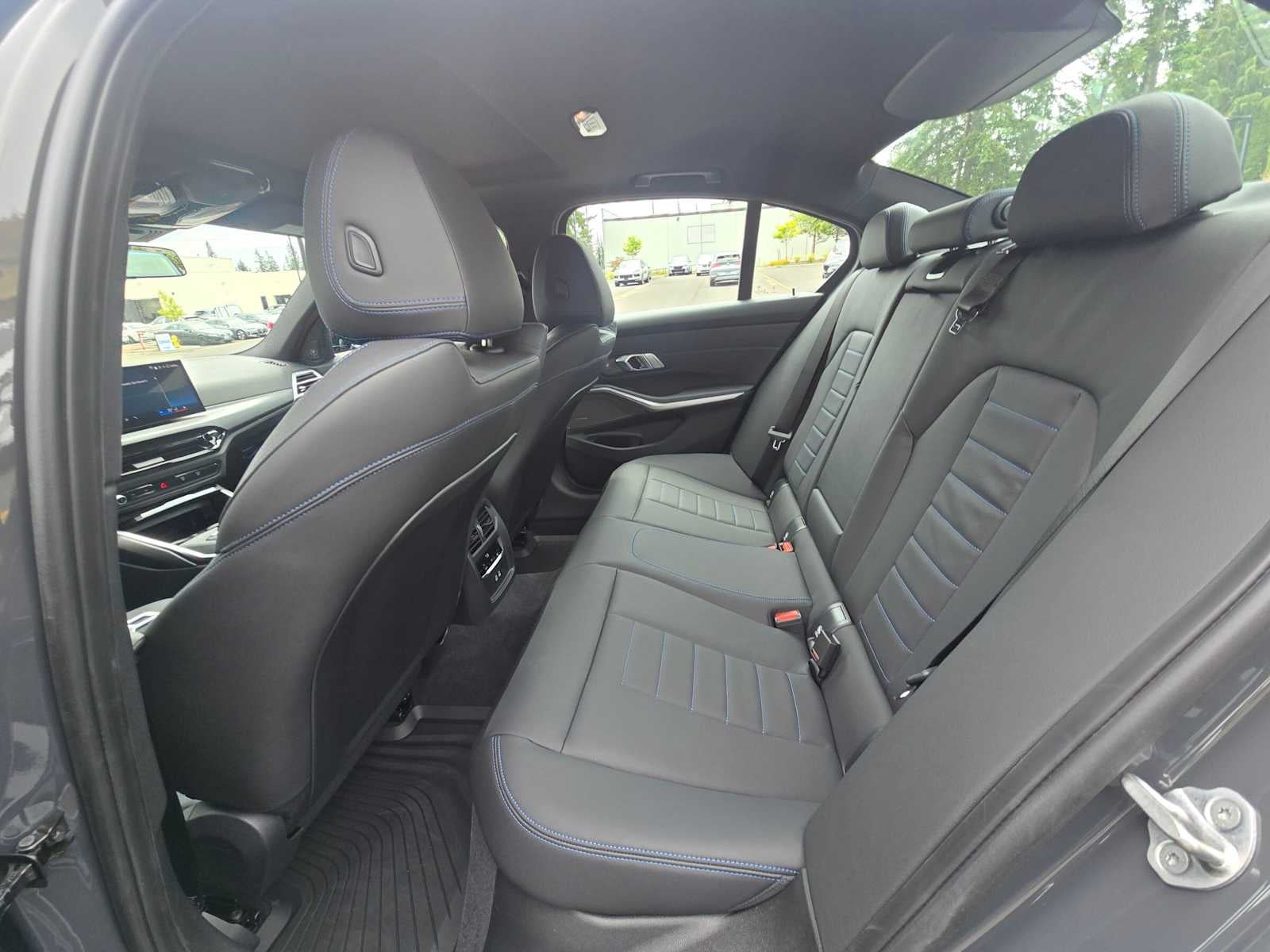 2026 BMW 330i xDrive 330i xDrive